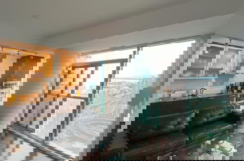 Foto 53 - RivetStays - The Peter Suites