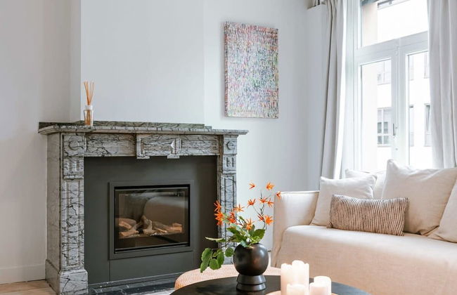 Charming House in the City of Antwerp With Parking - Photo 8
