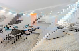 Photo 2 - Amazing Golf View Apartments