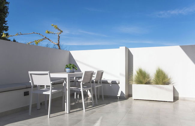 Hermes & Dione - Photo 66