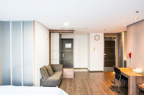 Foto 13 - Brown Suites Hotel Sinchon Central