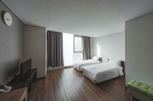 Foto 25 - Brown Suites Hotel Sinchon Central