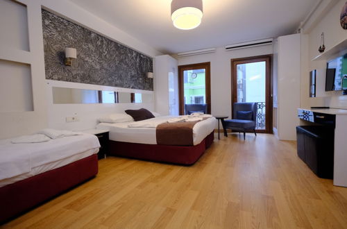 Photo 2 - Taksim Green Suites