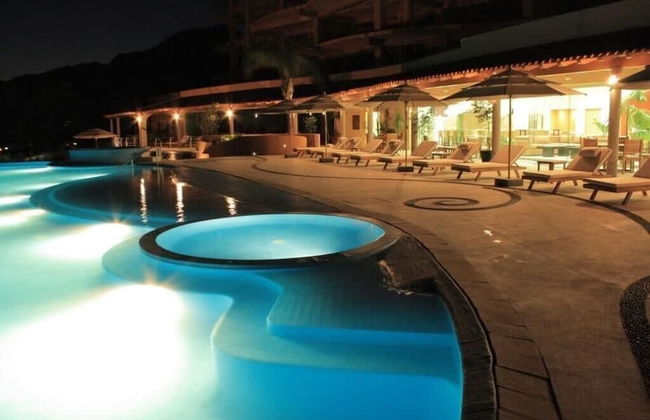 Enjoy Your Stay at a Luxury 3 Bedroom Condo With Stunning Lake Views - Foto 32
