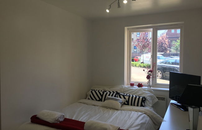 2 Bed Flat, Dedicated Workspace, Parking, 4KTV - Foto 16