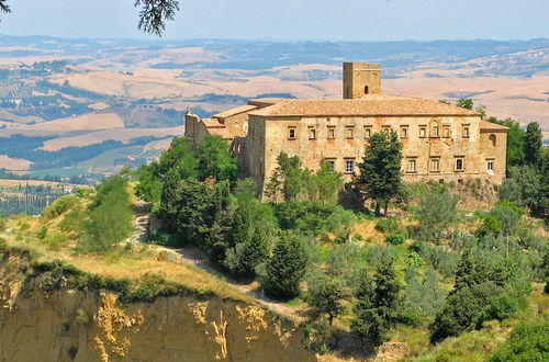 Photo 24 - Cosy Apartment With Swimming Pool and Garden Close to Volterra and S Gimignano