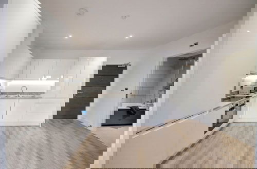 Foto 6 - Modern Comfort 1 Bed Apartment Broadoaks Sulihull