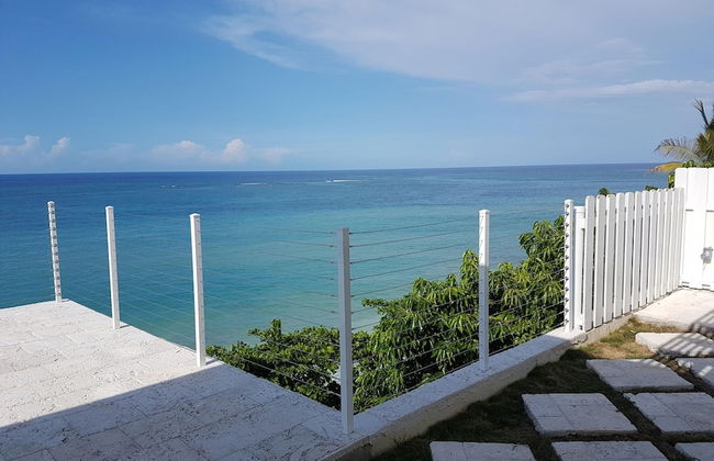 Je Suis Jamaica - 4 B R Beachfront Villa w Staff - Foto 79