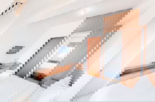 Photo 7 - Compact And Restful Studio At Pavilion Permata Apartment