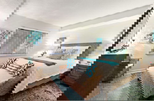 Photo 10 - Sandy Key 635 2 BD 2BH 6th Floor