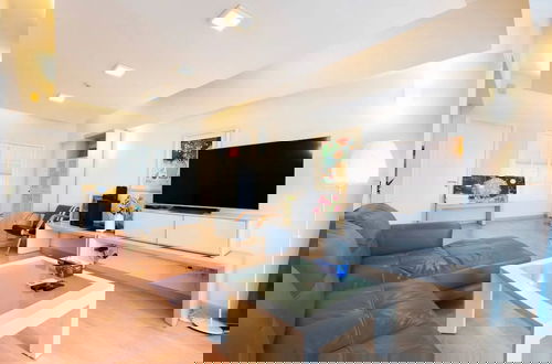 Foto 3 - Salute de Sailing Tower Luxury Apartment