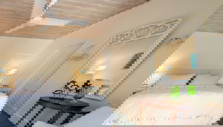 Foto 1 - Tropical Bliss: Secluded Island Cottage