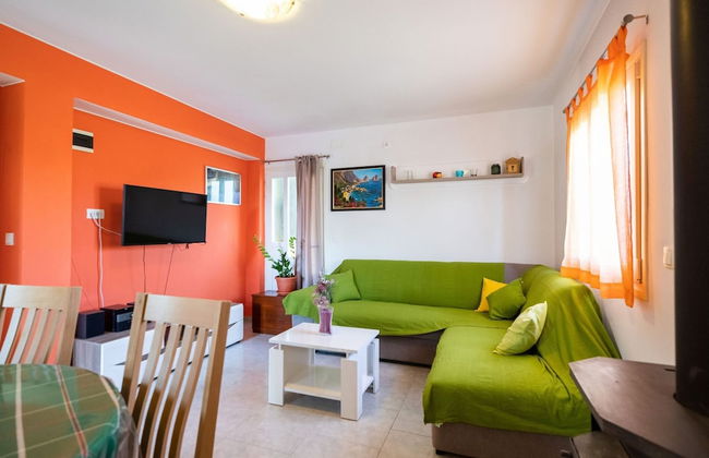 Olive's Garden House - Three Bedroom Holiday Home With Terrace and Sea View - Foto 13