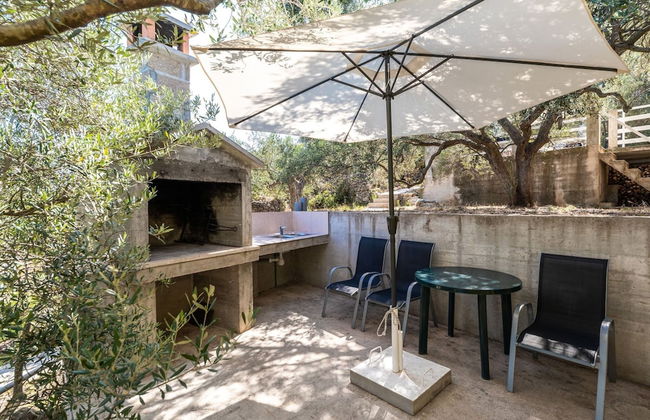 Olive's Garden House - Three Bedroom Holiday Home With Terrace and Sea View - Foto 19