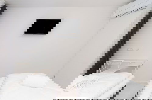 Foto 7 - Premium City Center Apartment Tartini 1