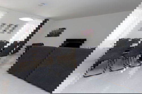 Foto 16 - Premium City Center Apartment Tartini 1