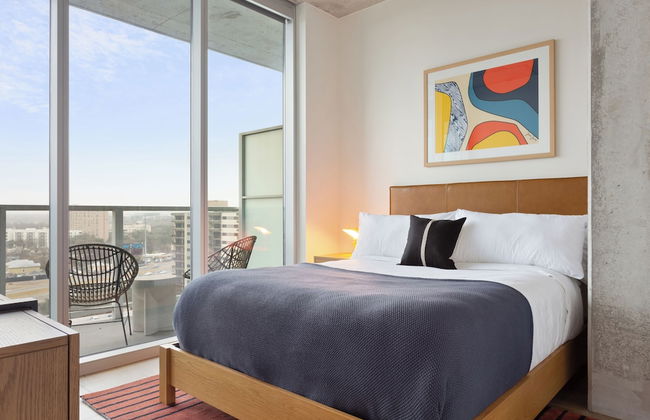 The Natiivo by AvantStay – Modern High-Rise with Rooftop Pool & Skyline Views - Foto 27