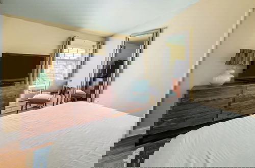 Photo 21 - Sky Suite on Duval by Brightwild Condo w Balcony