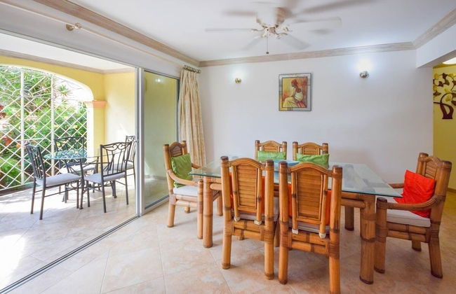 Modern 2-bed Apt Near Beach In St. Lawrence Gap 2 Bedroom Apts by Bluescape - Foto 53
