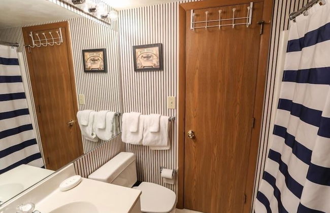 Seven Springs 2 BR Deluxe Condo with Mountain Views by RedAwning - Photo 8