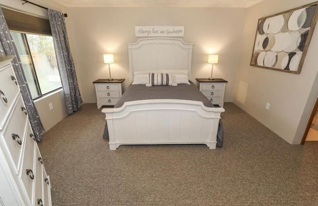 Seven Springs 2 BR Deluxe Condo with Mountain Views by RedAwning - Photo 2