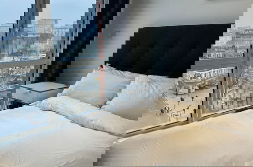 Photo 2 - Phoenix 2 Bedroom Apartment in london