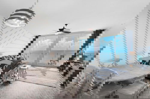 Foto 7 - Aqua Resort 1705