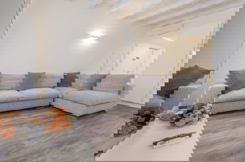 Photo 19 - Modern Stylish Apartment in Como City