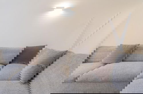 Photo 21 - Modern Stylish Apartment in Como City