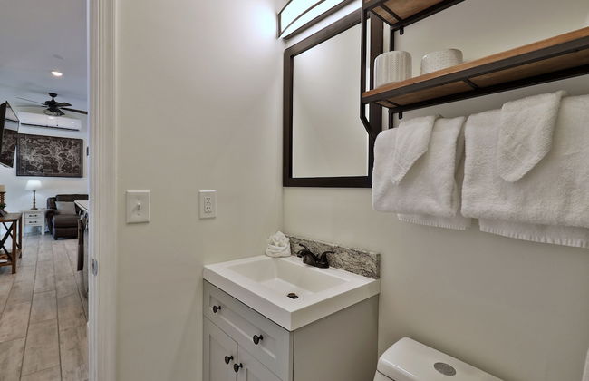 Rutland's Hidden Gem: 2 Br/1ba Renovated Home Close To Everything 2 Bedroom Home - Foto 15