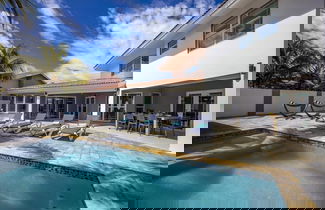 Foto 1 - 4BR 4BA Villa w Private Pool Eagle Palm Beach