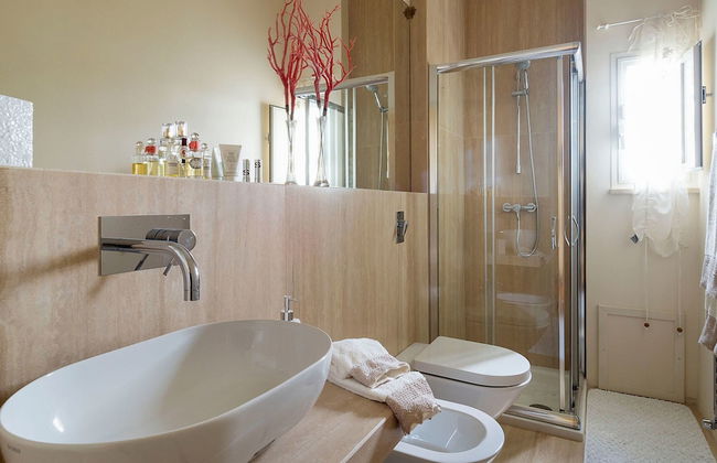 Elegant Villa With Pool and Garden - Foto 14