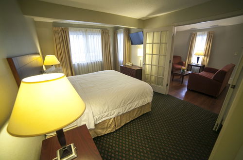 Photo 13 - New Haven Village Suites