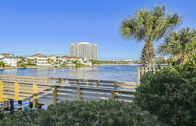 Southbay 55 is 2 Bedroom on the lake with short walk to beach by RedAwning - Photo 43