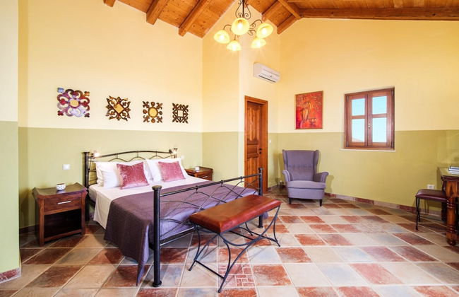 Island View in Antipata - Photo 4