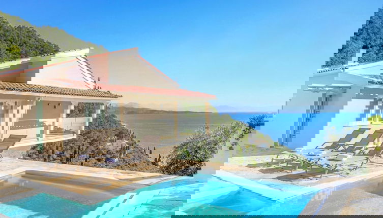 Foto 1 - Villa Theview in Katavolos