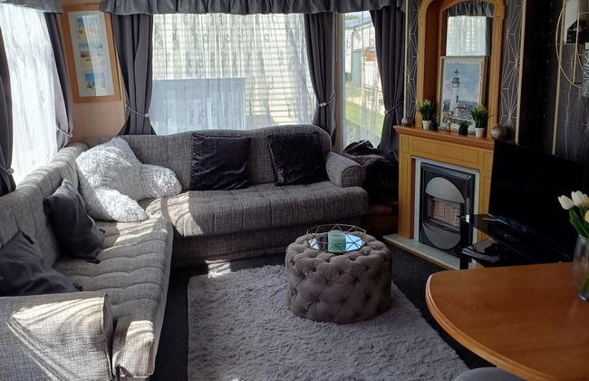 Family Caravan-pets-golden Palm-pool-arcades - Photo 1