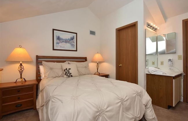 Seven Springs 3 BR Loft Condo, Walk to Slopes! by RedAwning - Photo 3