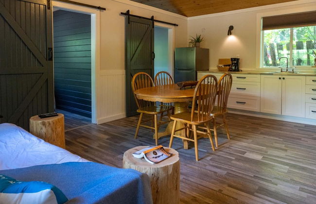 Barefoot Villas Cabin 1 Beaver w/ Hot tub - Foto 35