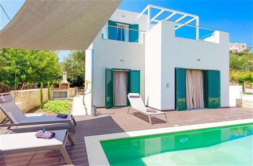 Photo 11 - Luxury Villa Murtal With Private Pool
