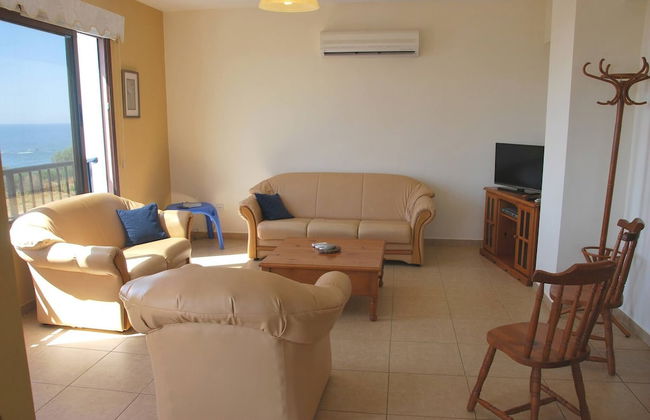 Villa Only 50m To The Sea, Sleeps 12, Polis - Foto 17