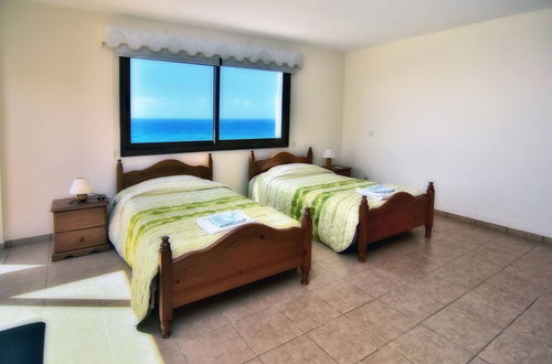 Foto 6 - Villa Only 50m To The Sea, Sleeps 12, Polis