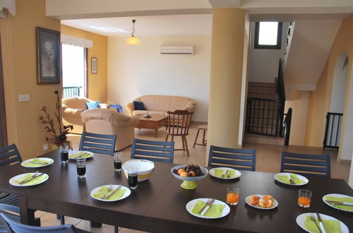 Foto 45 - Villa Only 50m To The Sea, Sleeps 12, Polis