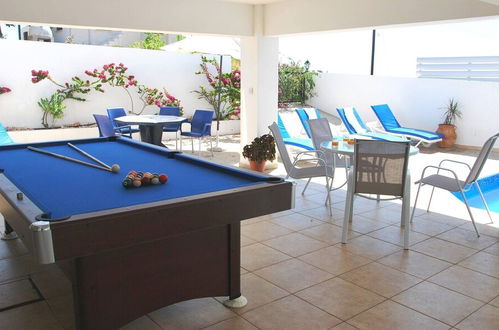 Foto 43 - Villa Only 50m To The Sea, Sleeps 12, Polis