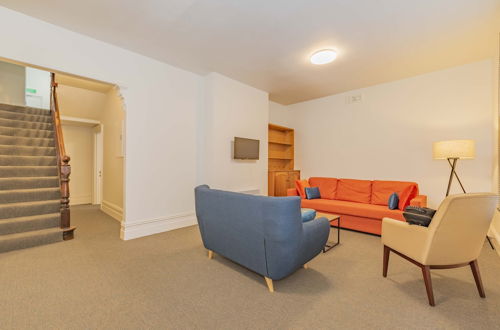 Photo 12 - 4 Bedroom House - Hobart CBD - Parking