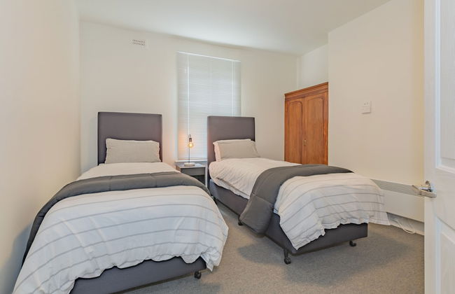 4 Bedroom House - Hobart CBD - Parking - Foto 2