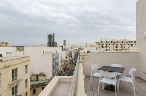 Photo 24 - Gzira Suite 13-hosted by Sweetstay
