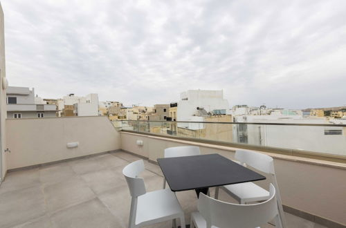 Photo 26 - Gzira Suite 13-hosted by Sweetstay