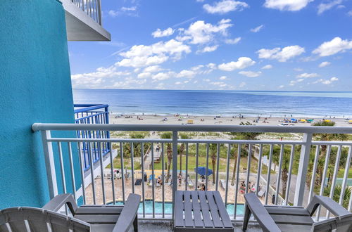 Foto 79 - Hosteeva | 2-BR Oceanfront Views w Pool | Atlantica Towers Condo