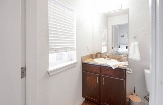 Fully Furnished 2bdrm Apt Near UNC - Photo 15